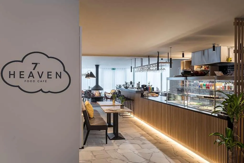 Premier Suites Antwerpia